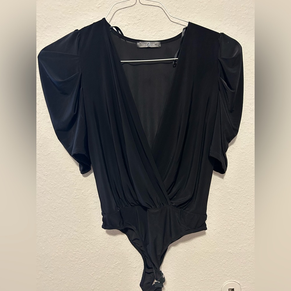 BLACK BODY SUIT